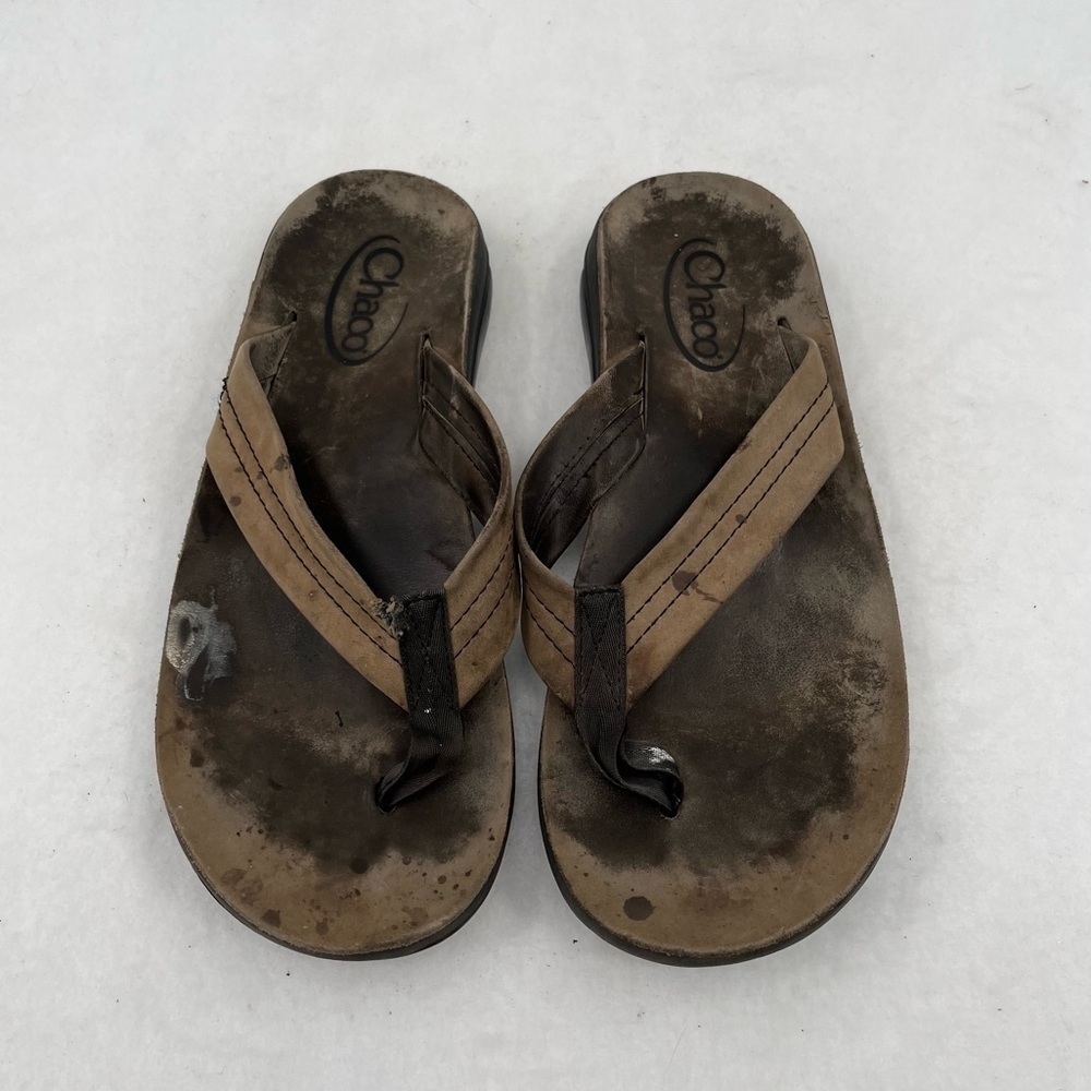 CHACO Mens Worn Flip Flop Sandals Tan size: 11